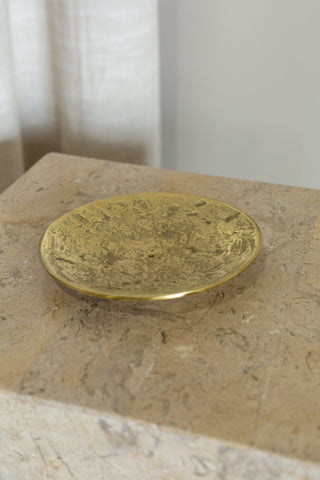 Luna Brass Plate