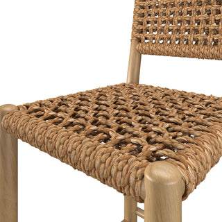 gable-stool-natural-close-up-side-view