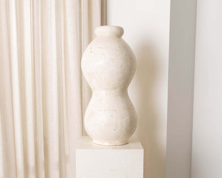 dana-vase-smokey-white-thumbnail