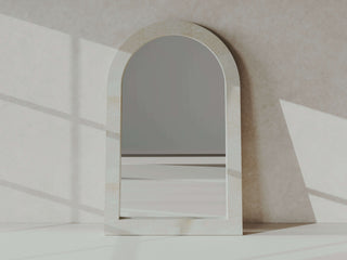 esta-floor-mirror-thumbnail
