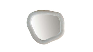 luis-mirror-front-angle