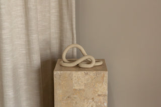 Lumbra Book Stand