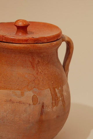 Clay Pot with lid