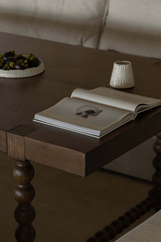 santos-dining-table-life-style