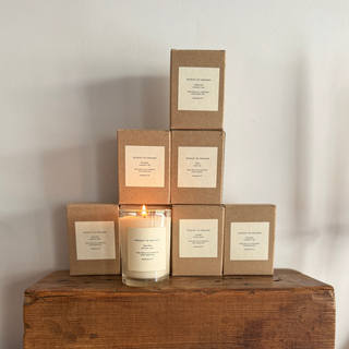 Violet, Smoke + Fig Handcrafted Scented Soy Candle | Clear Jar