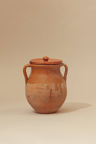 Clay Pot with lid