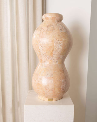 dana-vase-rosé-front-view