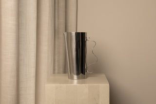 Squiggle Pitcher