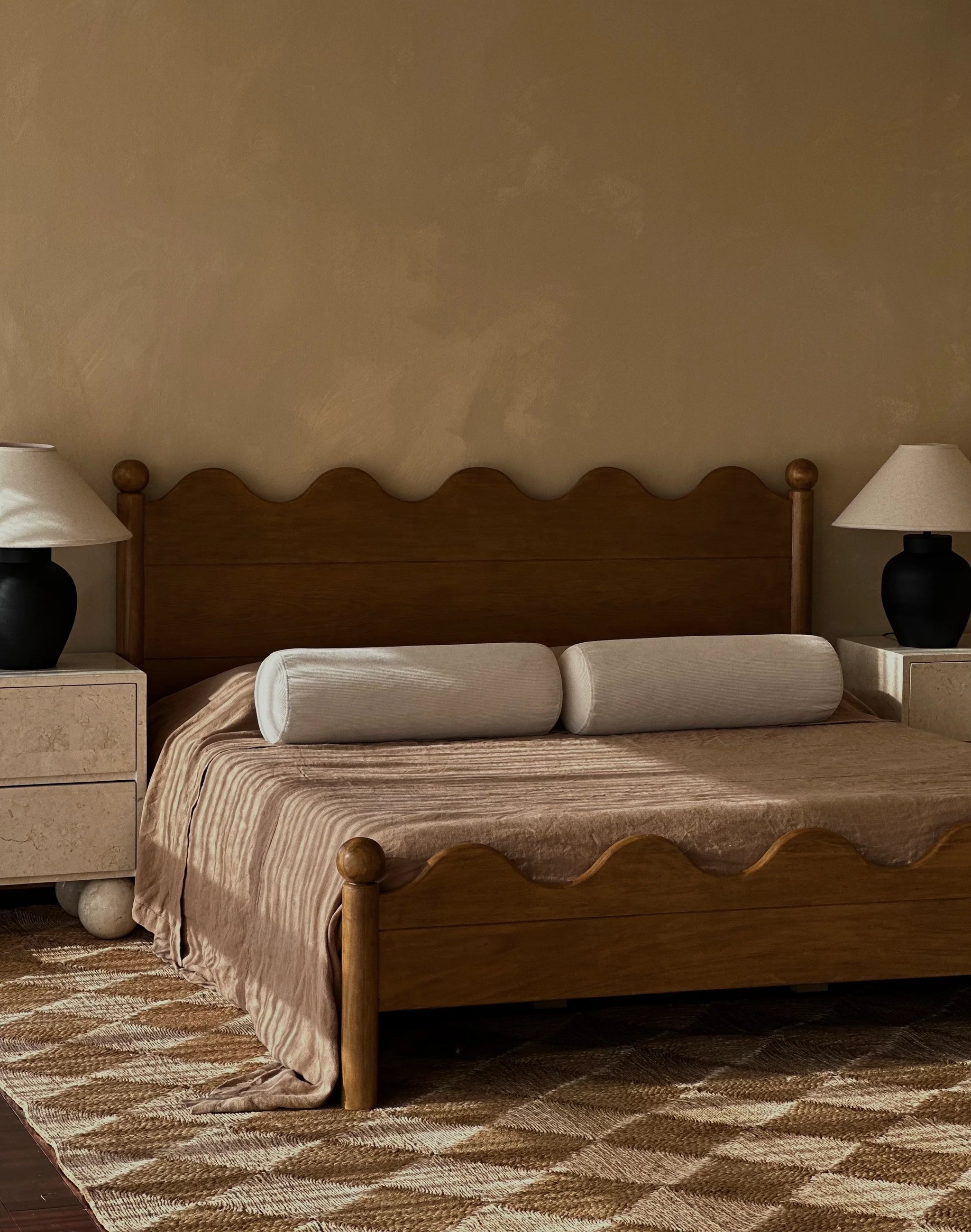 Heavyweight Linen Bedcover - Sand