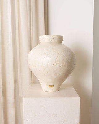 laguna-vase-smokey-white-small-front-view