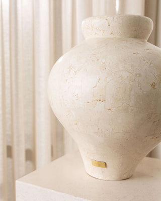 laguna-vase-smokey-white-small-side-view