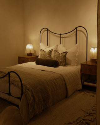 Baldaquin Table Lamp