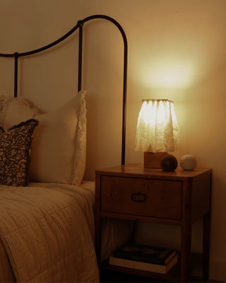 Baldaquin Table Lamp