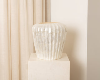 short large shell vase