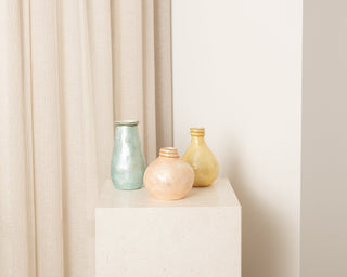 small shell pastel vase set